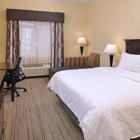 Holiday Inn Express & Suites Nampa - Idaho Center By Ihg Exterior photo