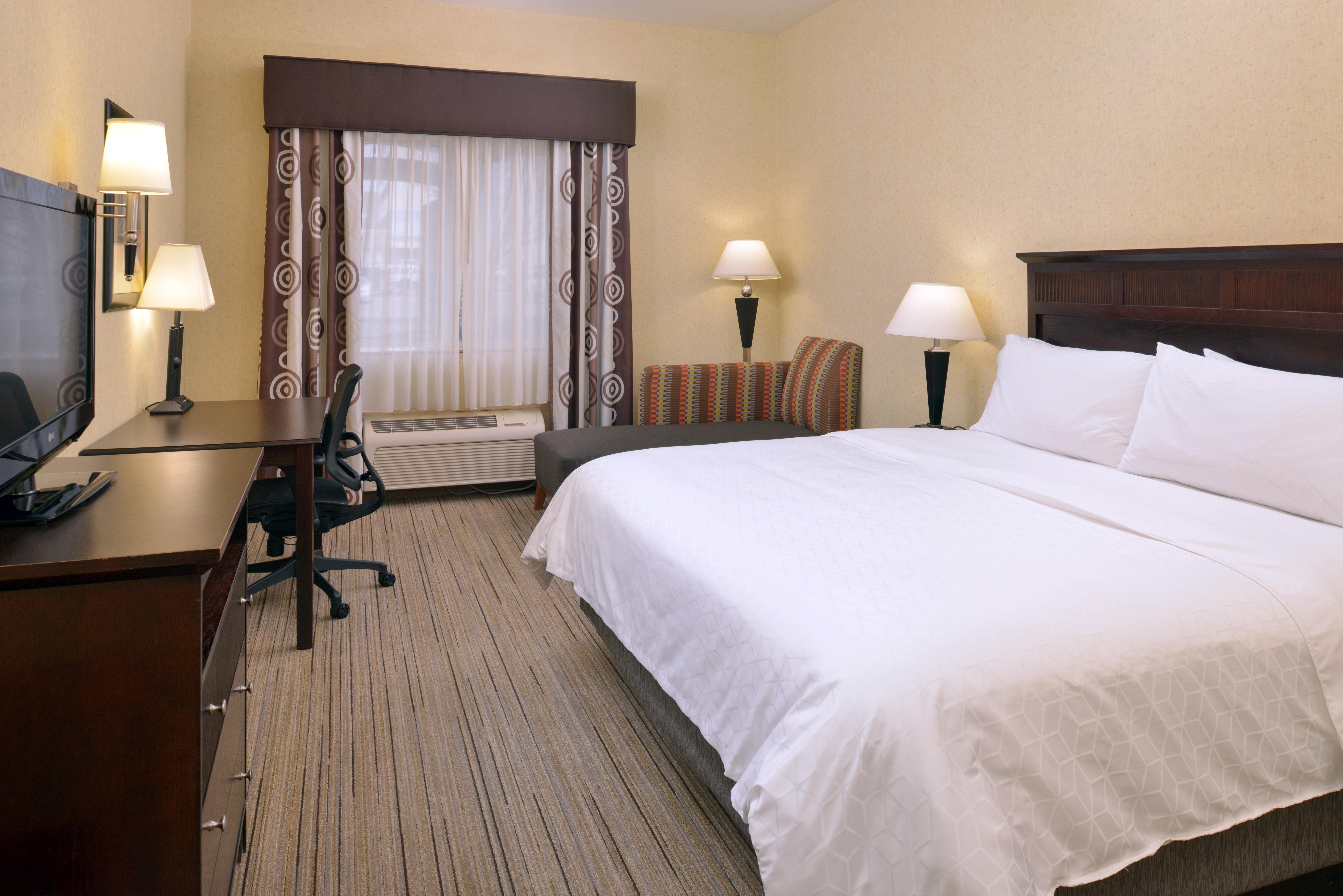 Holiday Inn Express & Suites Nampa - Idaho Center By Ihg Exterior photo