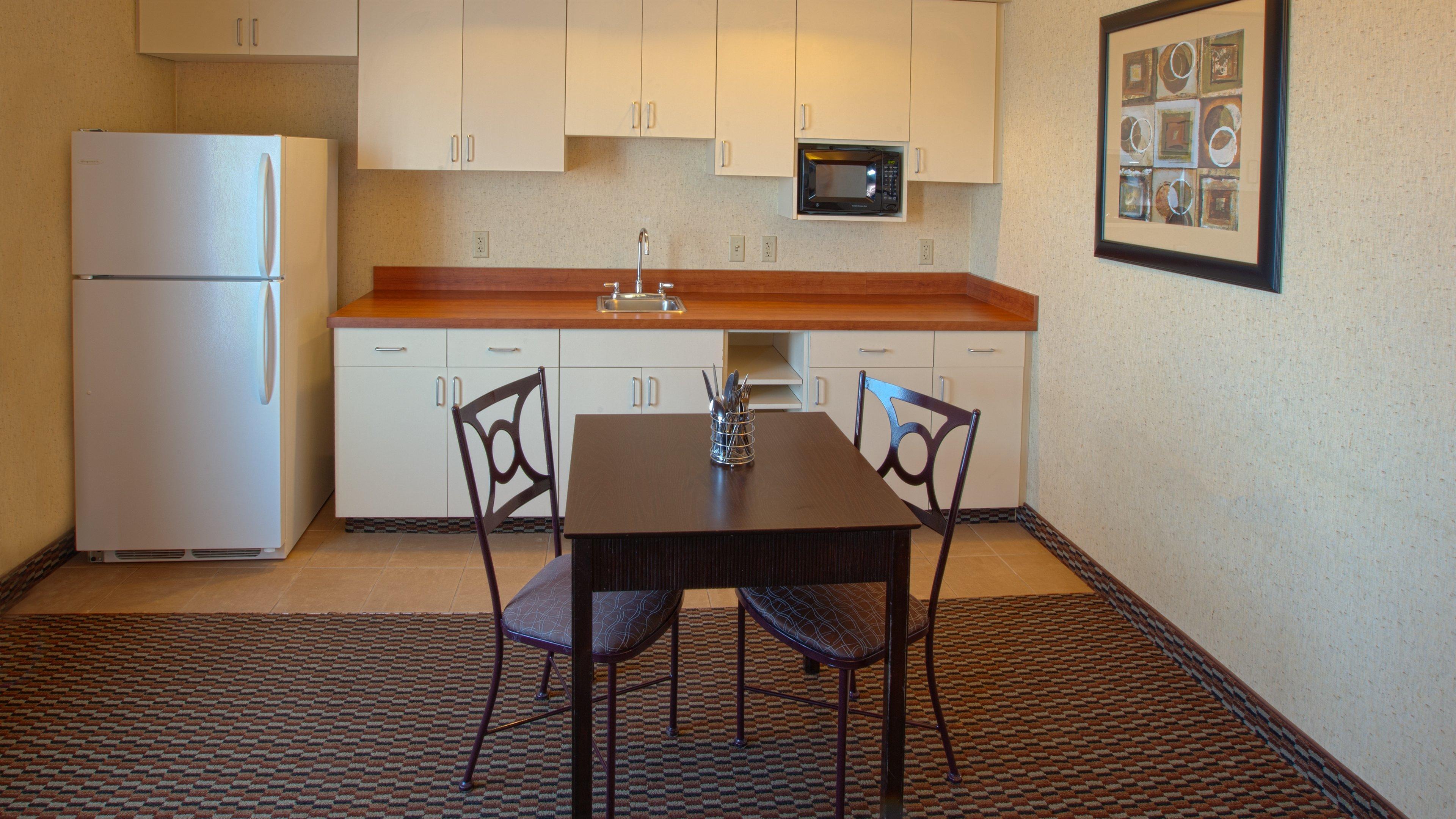 Holiday Inn Express & Suites Nampa - Idaho Center By Ihg Exterior photo