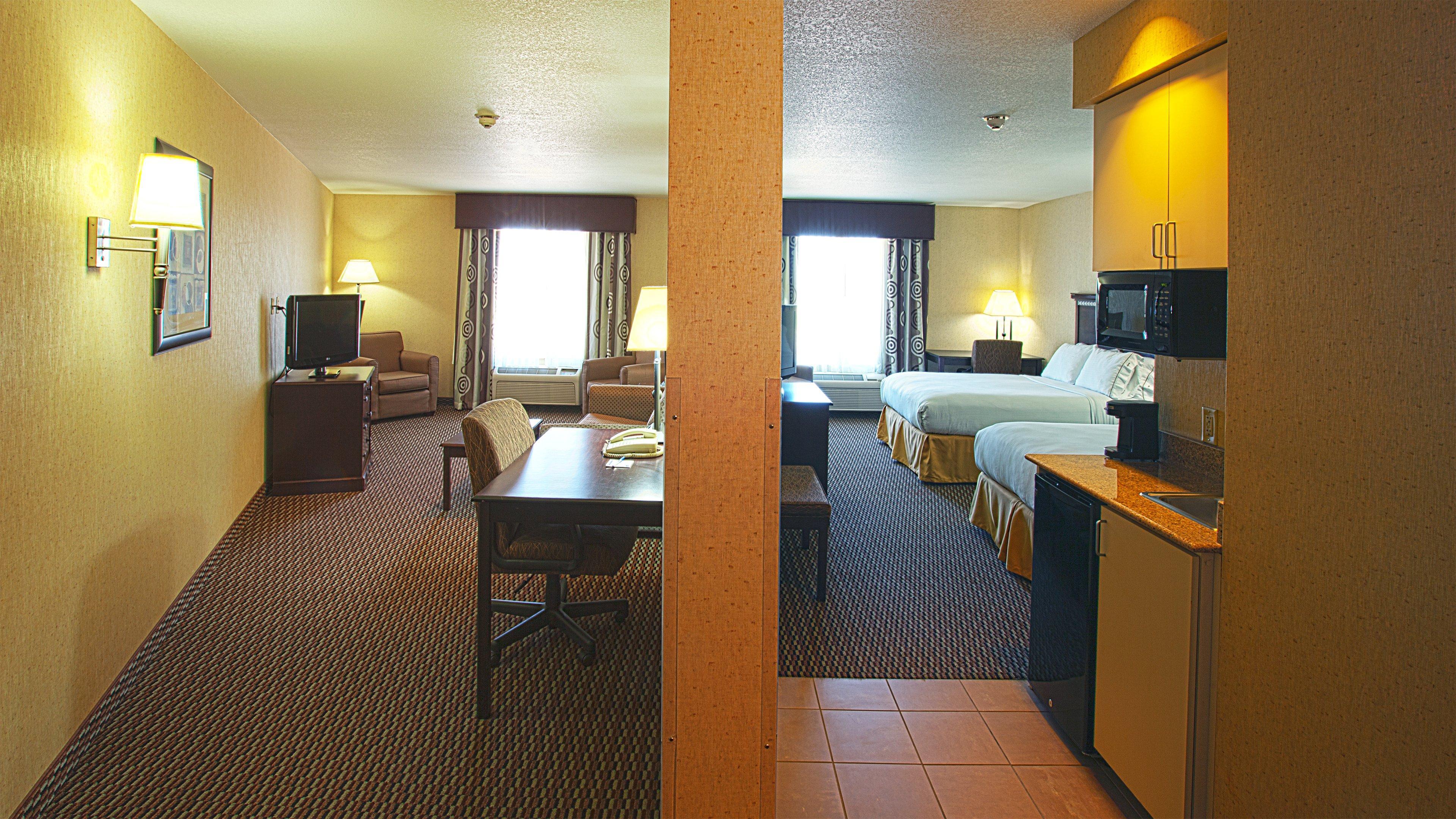 Holiday Inn Express & Suites Nampa - Idaho Center By Ihg Exterior photo