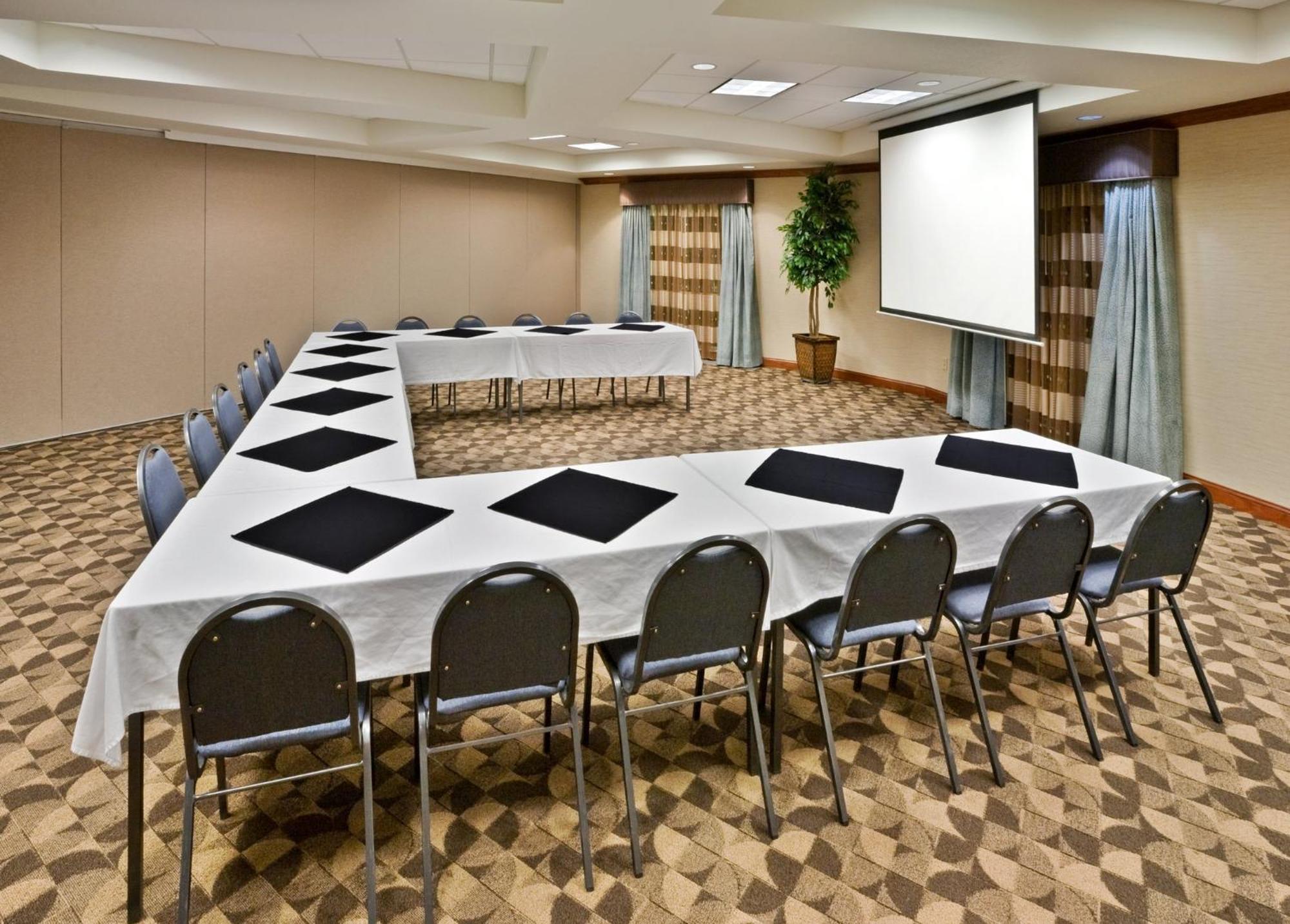 Holiday Inn Express & Suites Nampa - Idaho Center By Ihg Exterior photo