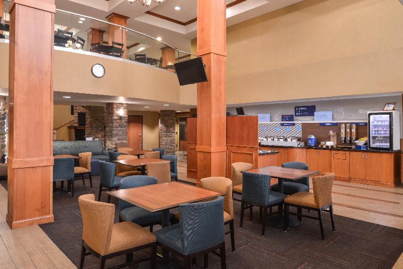 Holiday Inn Express & Suites Nampa - Idaho Center By Ihg Exterior photo